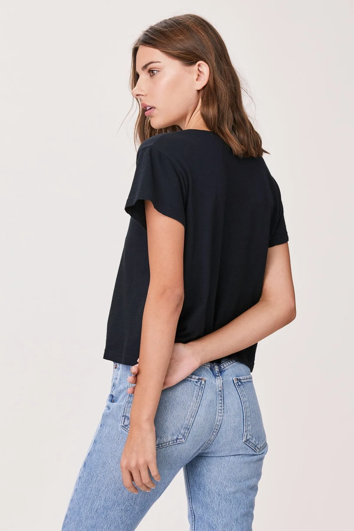 Essential Shaden Crew Neck Tee