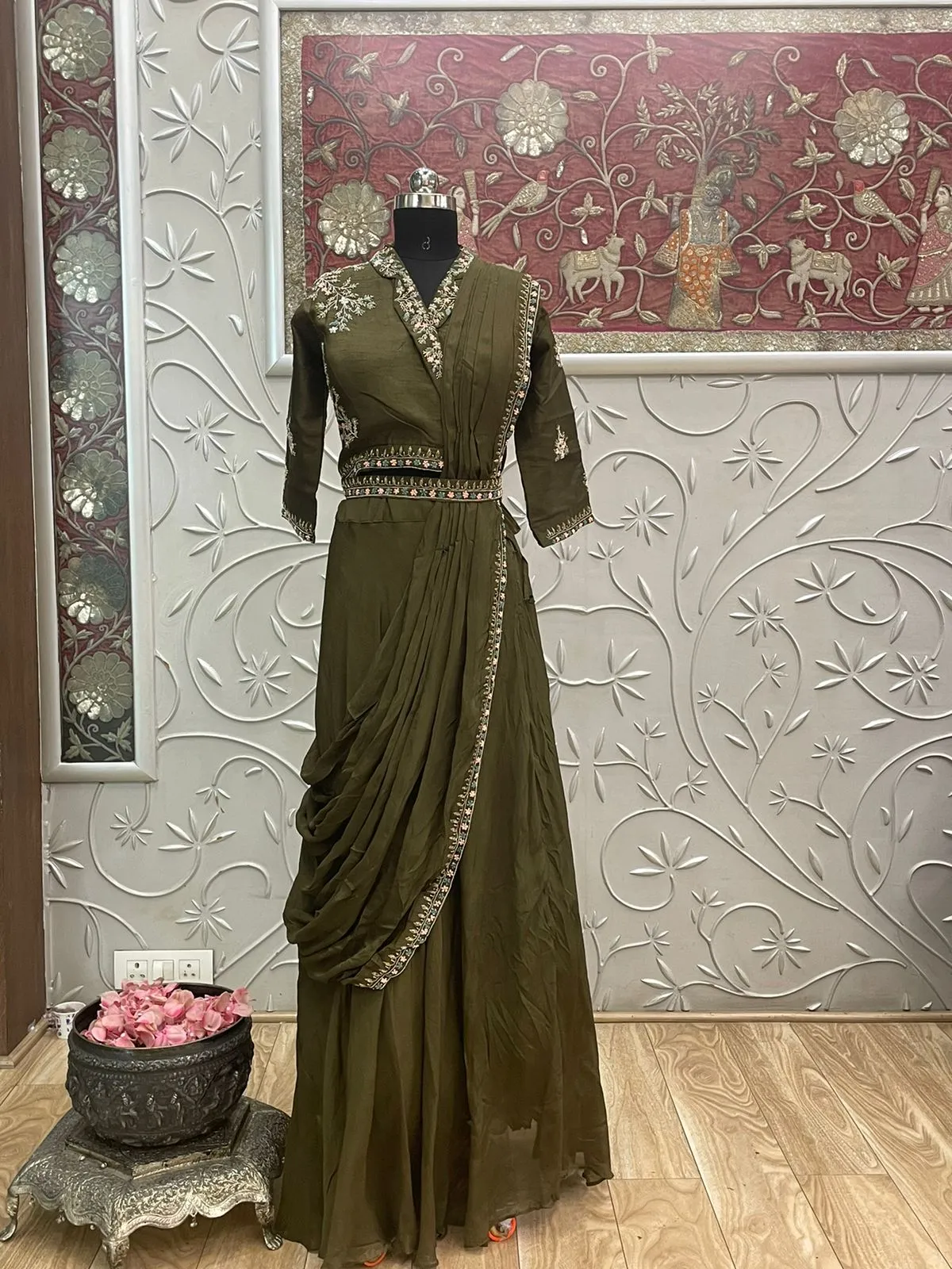 Gaurangi trendy belt dress