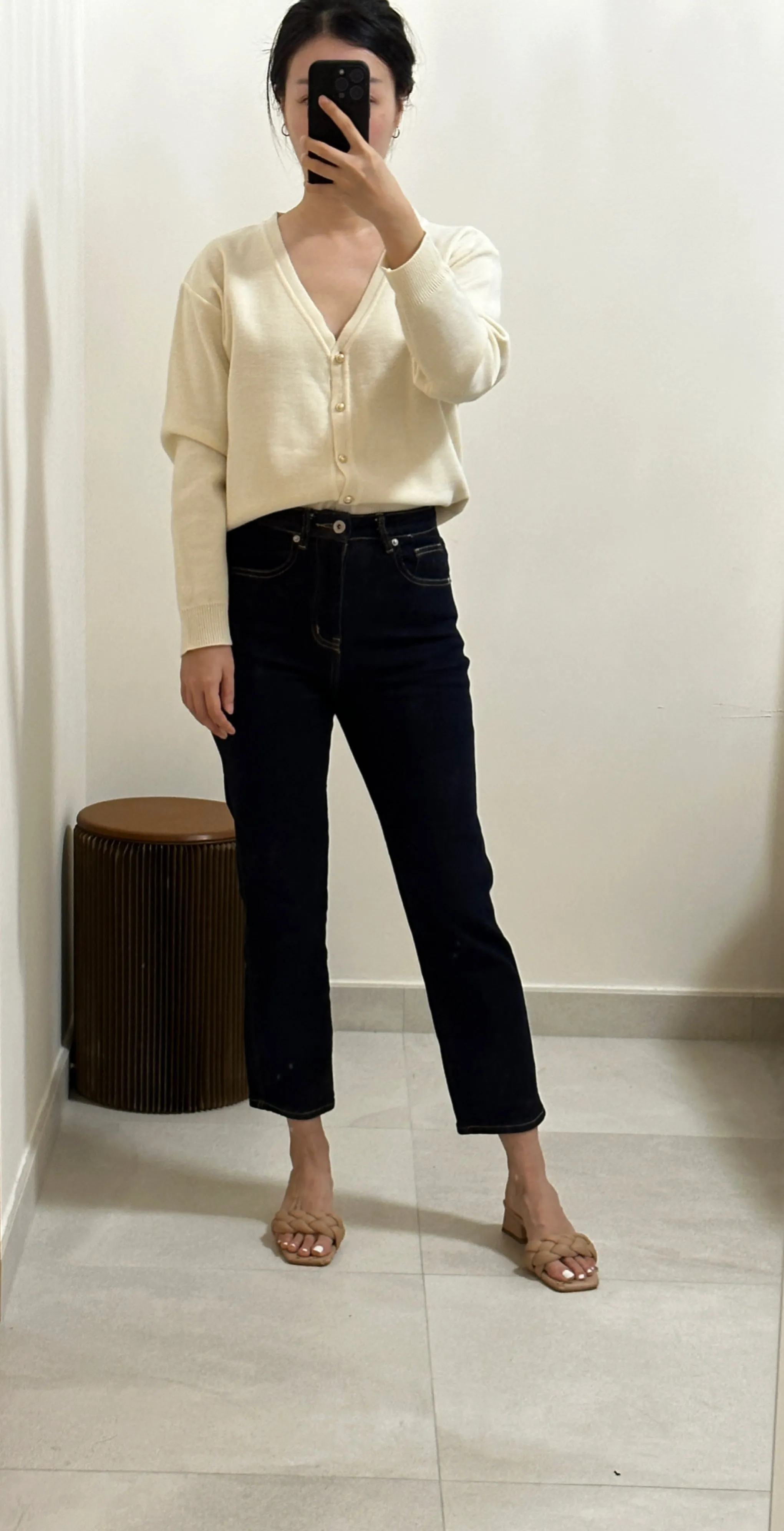 [Ready Stock] 퍼르 Korean Pearl Button Cardigan [2 Colours]
